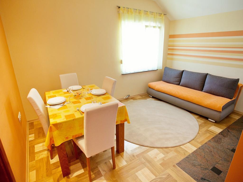 Apartment Zadar Diklo Borik Vir Стая снимка